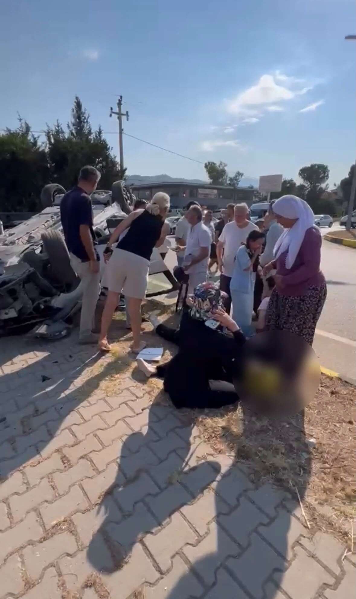 Muğla’da Trafik Kazası: Takla Atan Otomobil TIR’a Çarptı 1